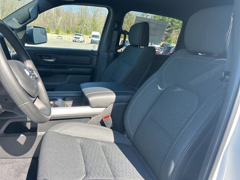 New 2026 RAM 1500 Express AWD/4WD image 10