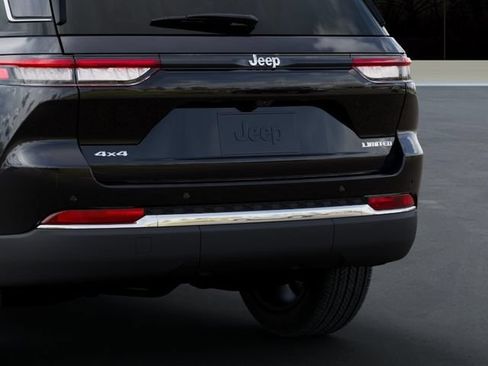 New 2026 Jeep Grand Cherokee Limited AWD/4WD image 13