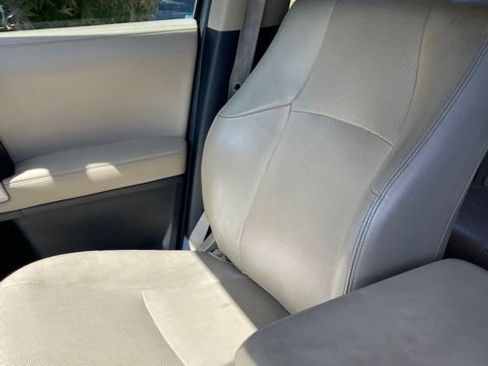 Used 2016 Toyota 4Runner Limited AWD/4WD image 10