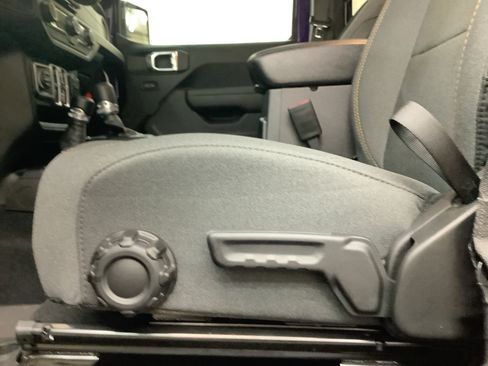 New 2026 Jeep Gladiator Sport AWD/4WD image 13