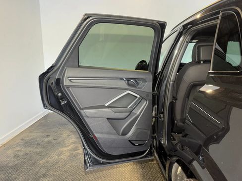 Used 2022 Audi Q3 2.0T Premium Plus AWD/4WD image 26