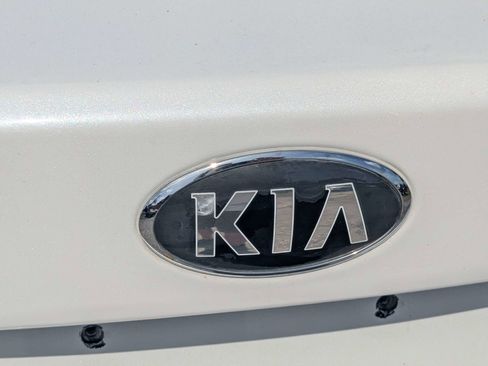 Used 2019 Kia Optima LX FWD image 15