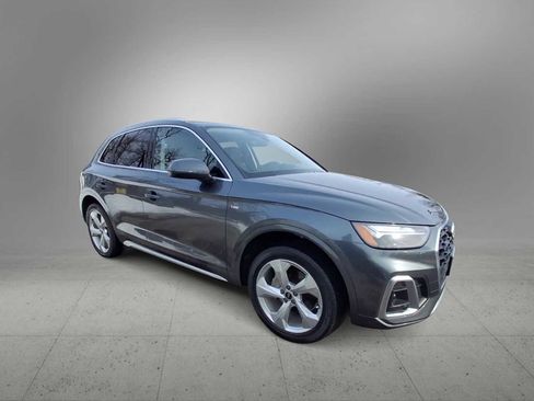 Certified 2023 Audi Q5 2.0T Premium Plus w/ Premium Plus Package image 2