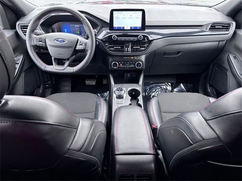 Used 2025 Ford Escape ST-Line image 25