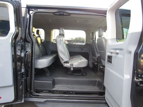 Used 2018 Ford Transit 150 XL image 10