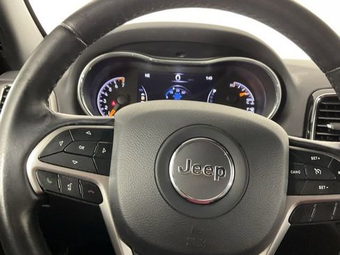 Used 2021 Jeep Grand Cherokee Laredo X image 10