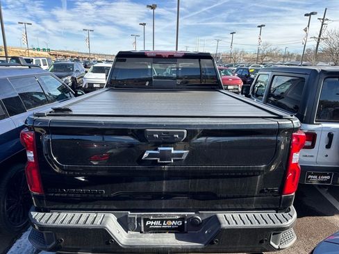 Used 2022 Chevrolet Silverado 2500 LTZ w/ LTZ Plus Package image 3