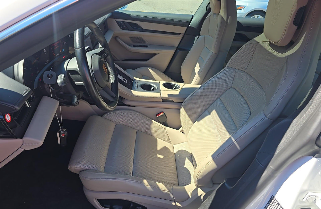 Certified 2024 Porsche Taycan 4S w/ Premium Package AWD/4WD image 4