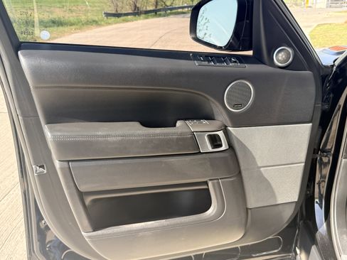 Used 2016 Land Rover Range Rover Sport HSE image 28