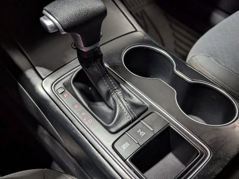 Used 2020 Kia Sorento LX image 18