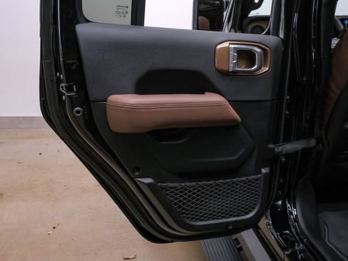 Used 2024 Jeep Wrangler Unlimited Rubicon 392 image 98