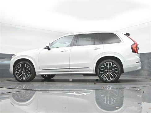 New 2026 Volvo XC90 B6 Plus w/ Protection Package Premier image 42