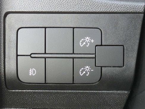 Used 2025 RAM ProMaster 2500 w/ Convenience Group FWD image 25