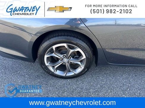 Used 2021 Chevrolet Malibu LT image 11