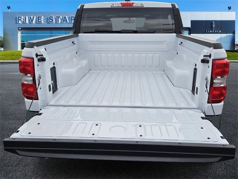 New 2025 Ford Maverick XL image 7