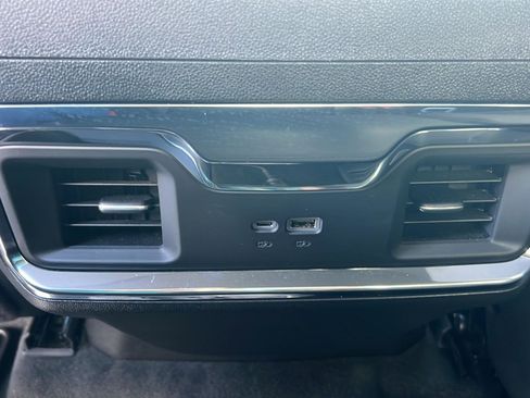 Used 2024 Chevrolet Silverado 2500 LTZ w/ LTZ Plus Package AWD/4WD image 34