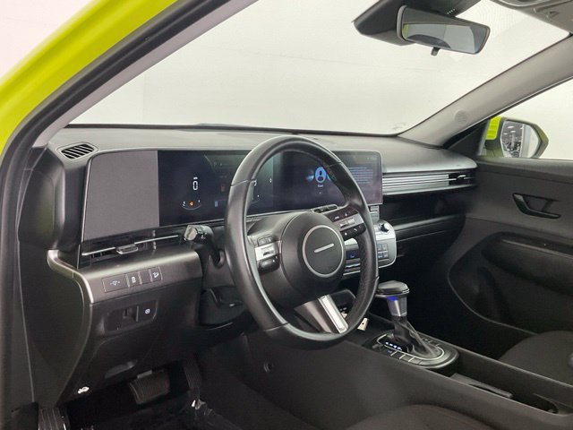 Used 2025 Hyundai Kona SEL AWD/4WD image 12