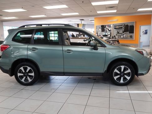 Used 2018 Subaru Forester 2.5i Premium AWD/4WD image 14
