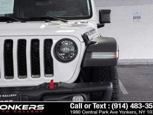 Used 2023 Jeep Wrangler Unlimited Rubicon w/ LED Lighting Group AWD/4WD image 9