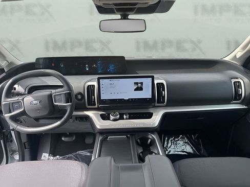 Used 2025 Ford Expedition Max Active image 13