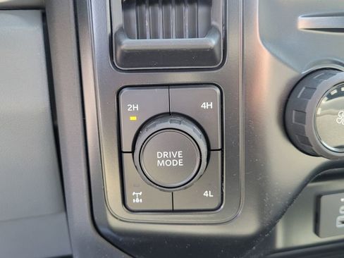 New 2026 Ford F250 4x4 Regular Cab Super Duty image 17