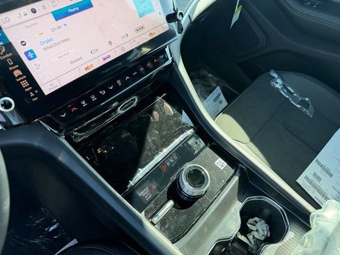 New 2026 Jeep Grand Cherokee L 4WD image 21