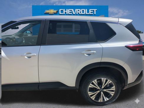 Used 2023 Nissan Rogue SV AWD/4WD image 28
