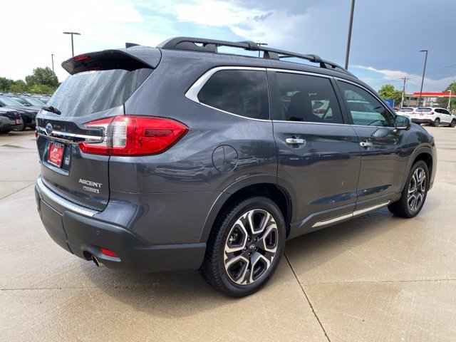 Used 2023 Subaru Ascent Touring AWD/4WD image 5