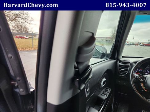 Used 2016 Kia Soul + w/ Audio Package image 26