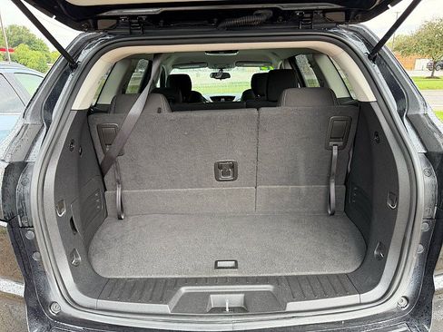 Used 2015 Chevrolet Traverse LT w/ Style and Technology Package AWD/4WD image 4