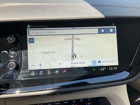 Used 2022 Buick Envision Avenir w/ Technology Package II AWD/4WD image 8
