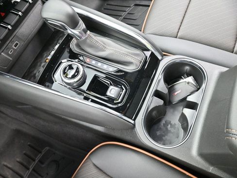 Used 2025 GMC Canyon AT4 w/ Technology Plus Package image 24