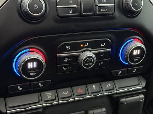 Used 2023 Chevrolet Silverado 3500 LT w/ Convenience Package image 16