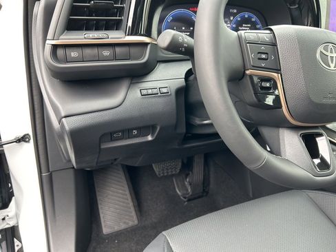 New 2026 Toyota Crown AWD/4WD image 23