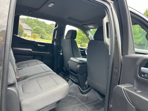 Used 2021 Chevrolet Silverado 1500 Custom RWD image 34
