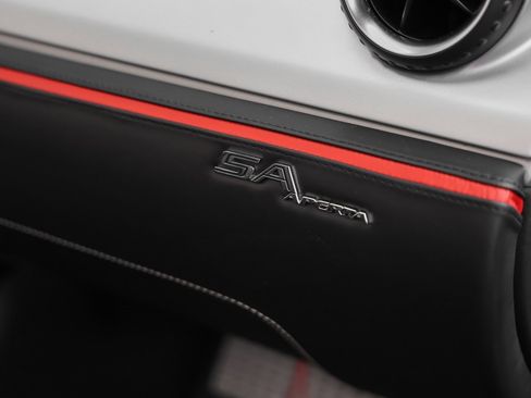 Used 2011 Ferrari 599 SA Aperta image 30