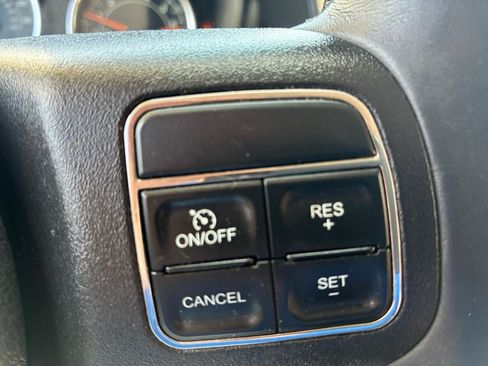 Used 2014 Jeep Compass FWD image 17