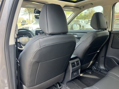 New 2026 Nissan Rogue Dark Armor FWD image 17