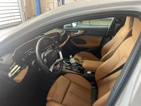 Used 2025 Audi A5 2.0T Premium Plus w/ Premium Plus AWD/4WD image 3