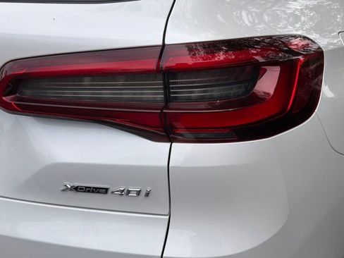 Used 2020 BMW X5 xDrive40i w/ Premium Package AWD/4WD image 8