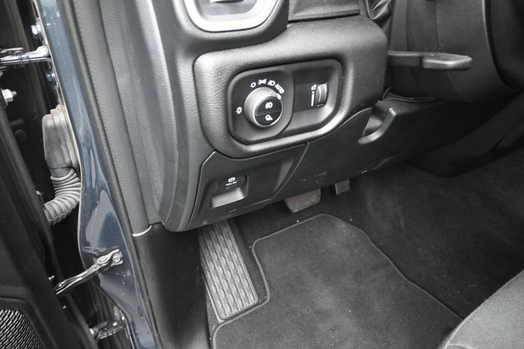 Used 2026 RAM 1500 Express RWD image 13