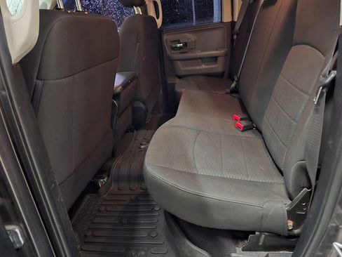 Used 2019 RAM 1500 Warlock AWD/4WD image 32