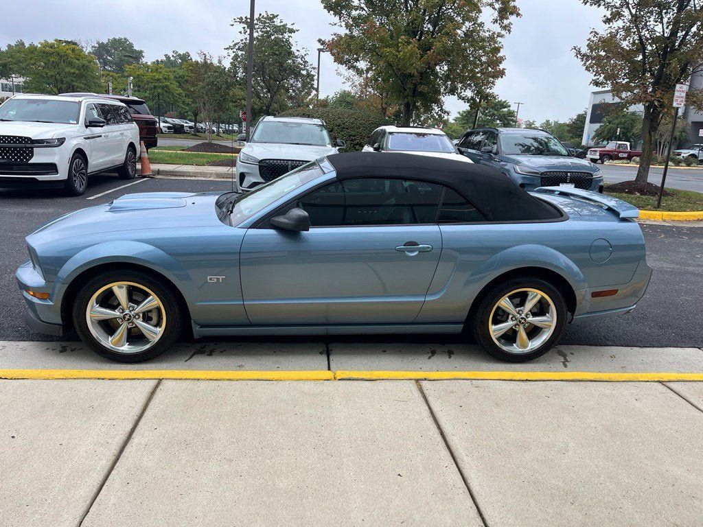 Used 2006 Ford Mustang GT Premium RWD image 4
