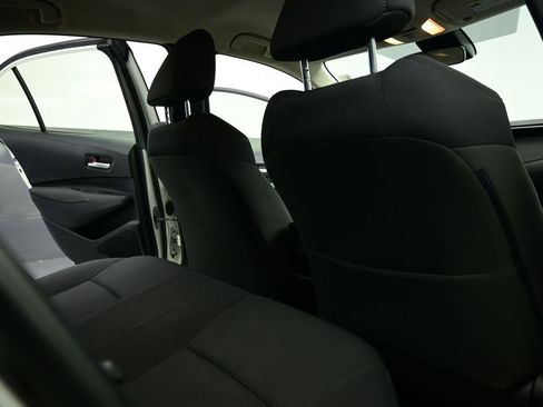 Used 2020 Toyota Corolla LE image 32