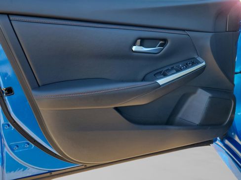 Certified 2025 Nissan Sentra SR image 19