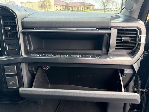 Used 2025 Ford F350 Lariat w/ Camper Package image 22