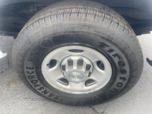 Used 2021 Chevrolet Express 3500 w/ Driver Convenience Package RWD image 21