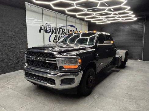 Used 2019 RAM 3500 Tradesman w/ Max Tow Package RWD image 2