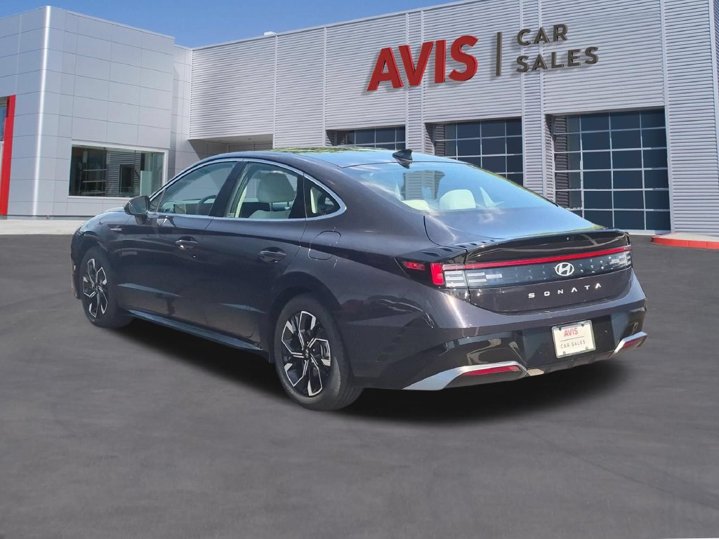 Used 2025 Hyundai Sonata SEL FWD image 9