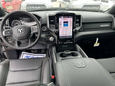 Used 2025 RAM 1500 Laramie w/ Sport Appearance Package AWD/4WD image 15